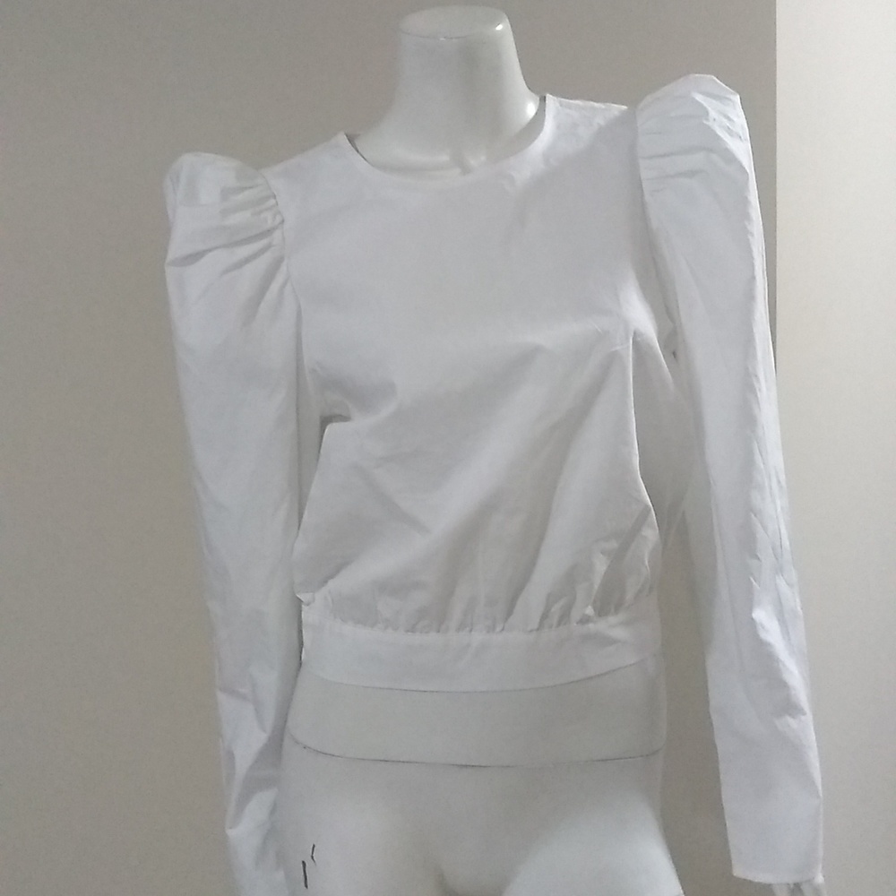 ! A5🎉H&M S white open back puff sleeve blouse with tie NWT
